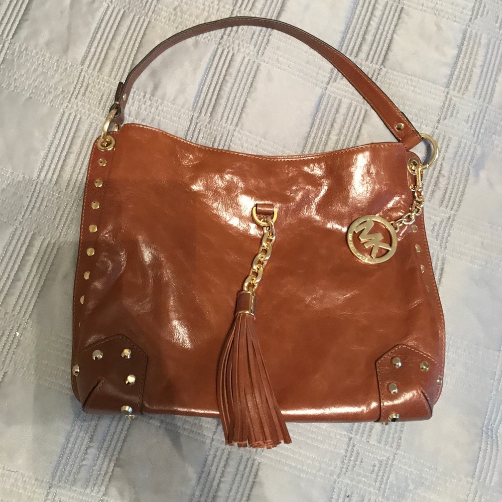 Michael kors leather bag. NWT.
